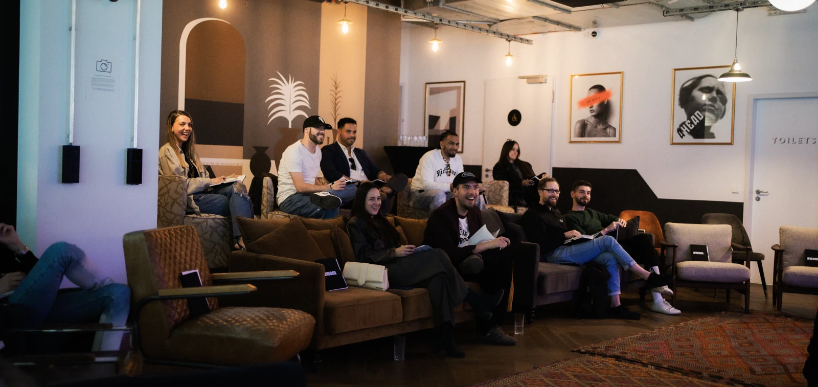 Entre bastidores de una producción de awam — 19