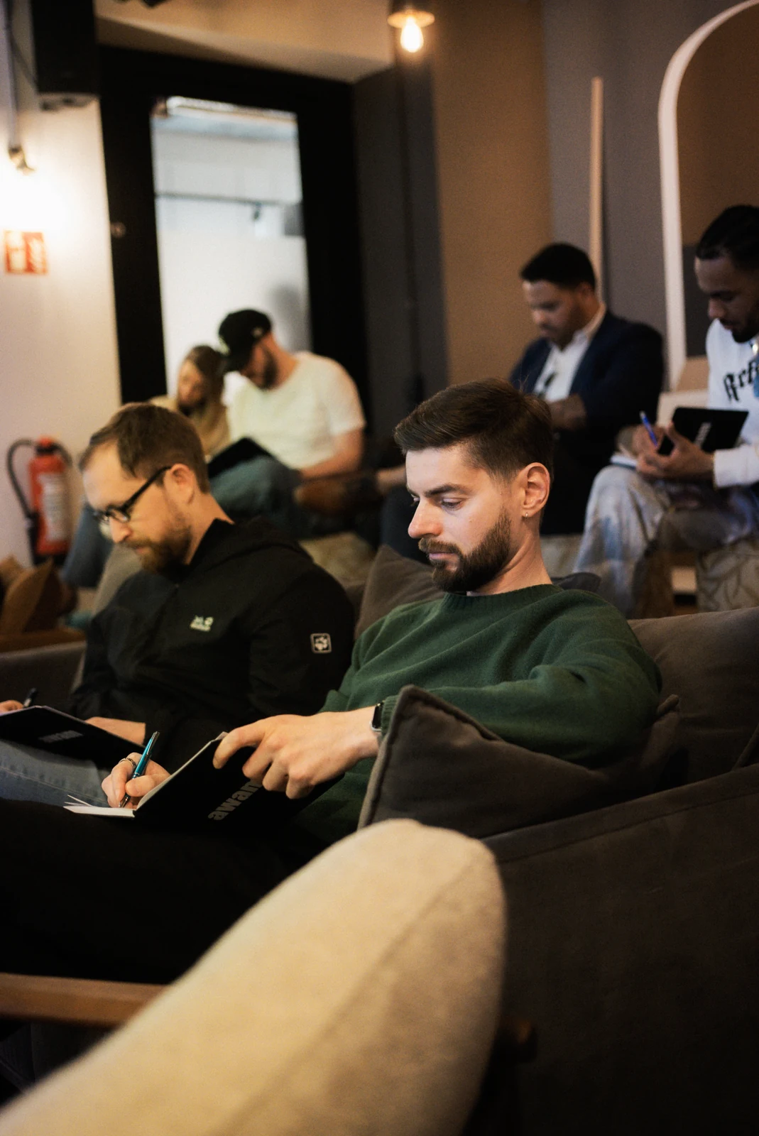 Entre bastidores de una producción de awam — 21